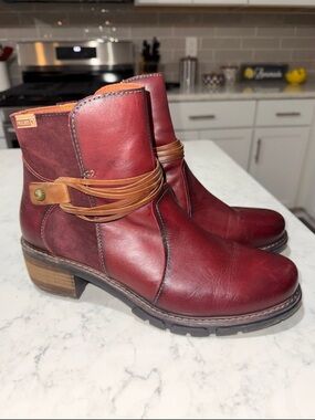 Pikolinos Sebastian Leather Strappy Ankle Boots